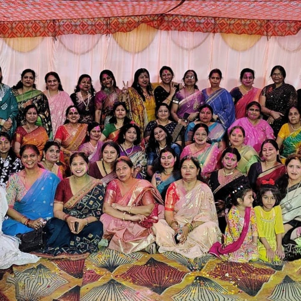 कमला नेहरू नगर में महिला ग्रुप का होली मिलन:गीत, नृत्य और कविता पाठ से रंगारंग प्रस्तुतियां दीं