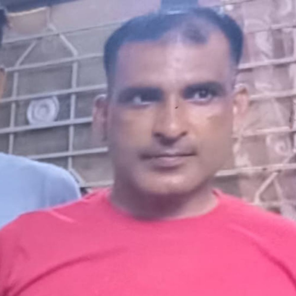 फिरोजाबाद में अज्ञात वाहन की टक्कर से युवक की मौत:पुलिस ने शव पोस्टमार्टम के लिए भेजा, चालक की तलाश जारी