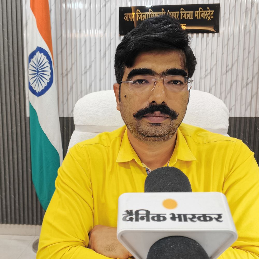 मऊ में मतदाता सूची पुनरीक्षण- 96% नोटिसों की सुनवाई पूरी:ADM ने शेष मामलों के जल्द निस्तारण का दिया आदेश