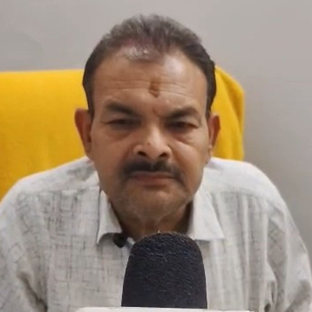 गैस सिलेंडर की अफवाहों से भीड़ बढ़ी:एजेंसी का दावा, आपूर्ति पर्याप्त, डर से लग रही कतारें