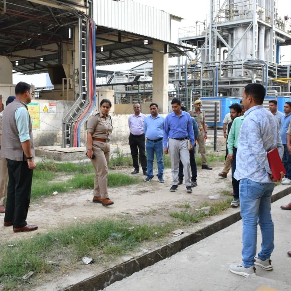 बदायूं में एचपीसीएल प्लांट में बनेगी पुलिस चौकी:2 दरोगा, 8 सिपाही होंगे तैनात; दोहरा हत्याकांड के बाद फैसला