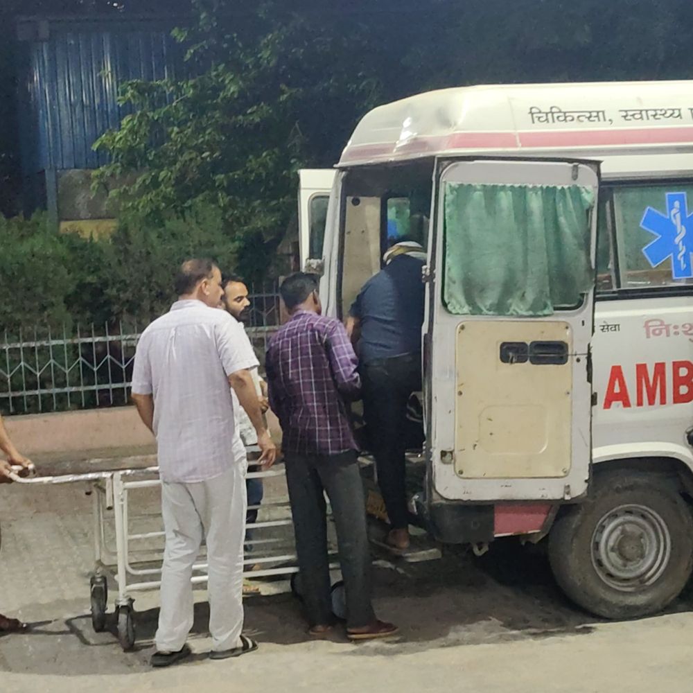 बाल संप्रेषण गृह में किशोर ने की सुसाइड की कोशिश:फर्रुखाबाद में गंभीर हालत में सैफई रेफर, एक महीने पहले आया था