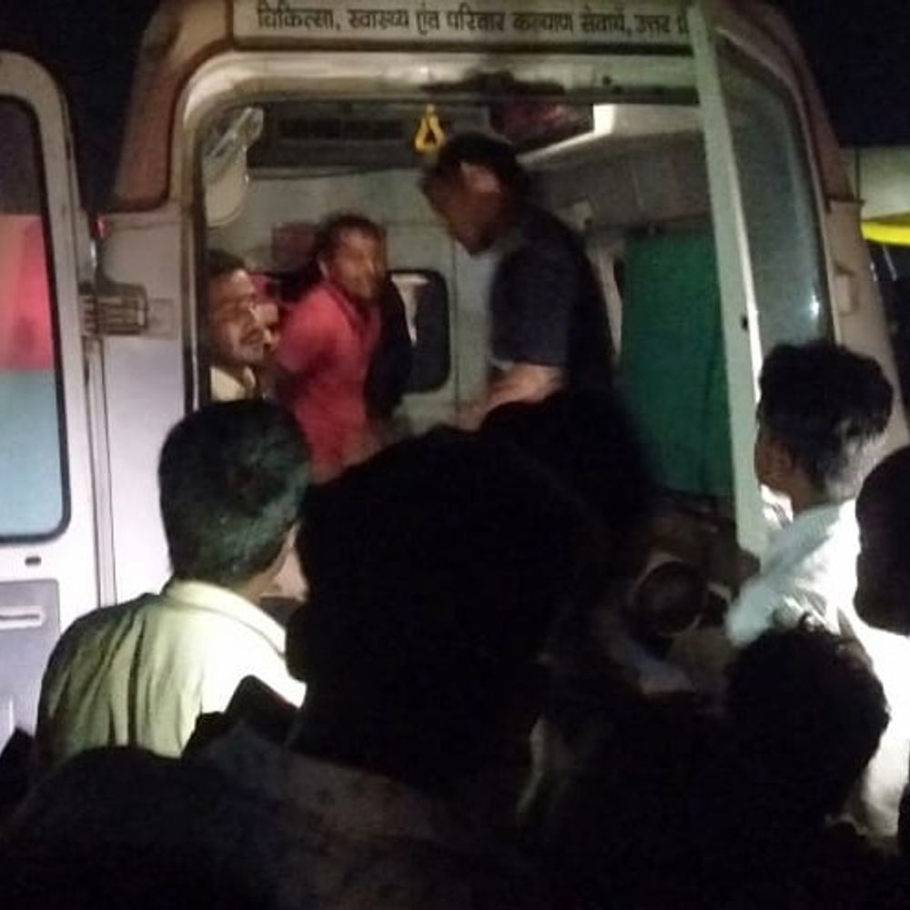 गोंडा सड़क हादसे में व्यक्ति की मौत:शादी समारोह में शामिल होने के लिए निकला, रोड पार करते समय कार ने मारी टक्कर