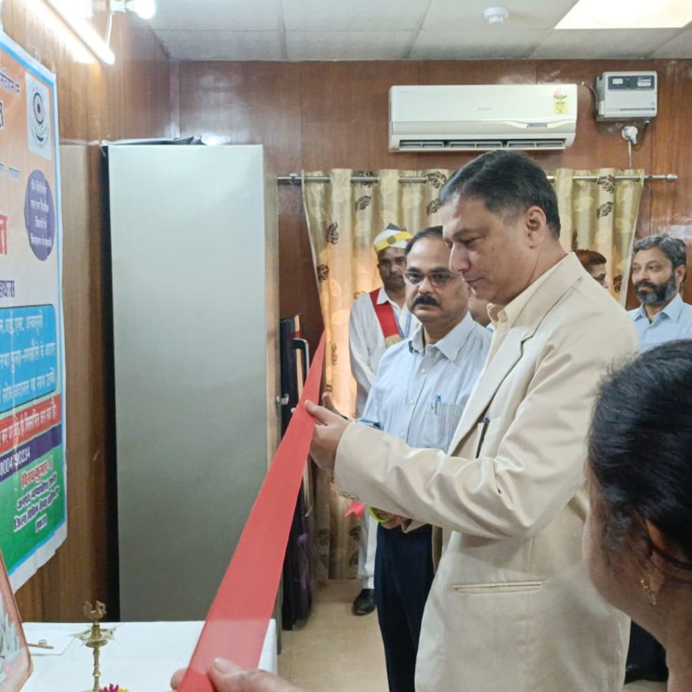 हाथरस में राष्ट्रीय लोक अदालत का आयोजन:जिला न्यायाधीश ने किया उद्घाटन, विभिन्न प्रकार के वादों का निस्तारण