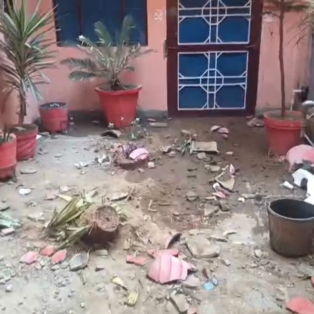 बिजनौर में RSS नेता के घर हमला, तोड़फोड़ और मारपीट:पुलिस मौके पर, कई हिरासत में; भाजपा विधायक ने सख्त कार्रवाई की बात कही