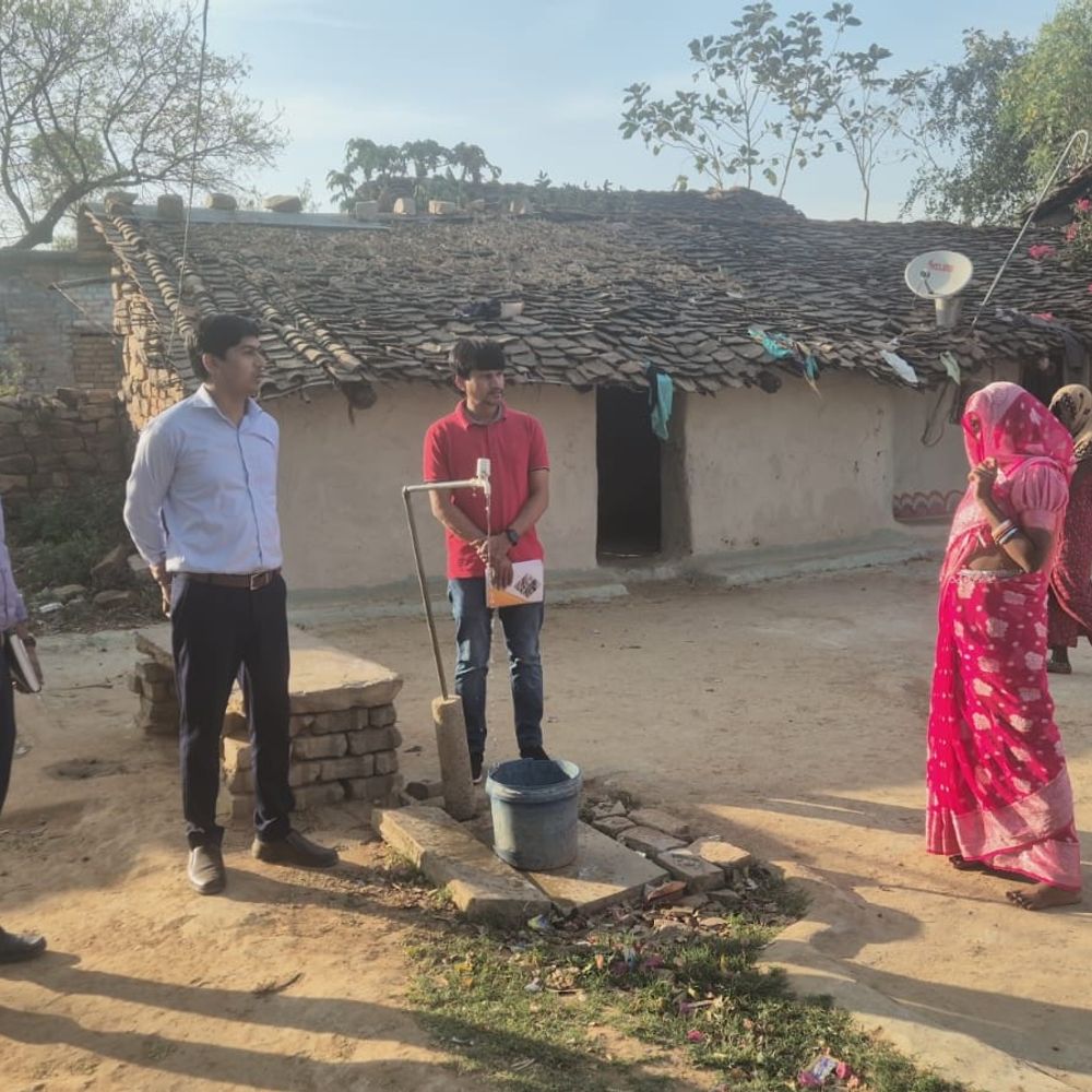 चित्रकूट में जल योजना का निरीक्षण:कुछ काम अधूरे मिले, ADM ने 31 मार्च तक काम पूरे करने के निर्देश दिए