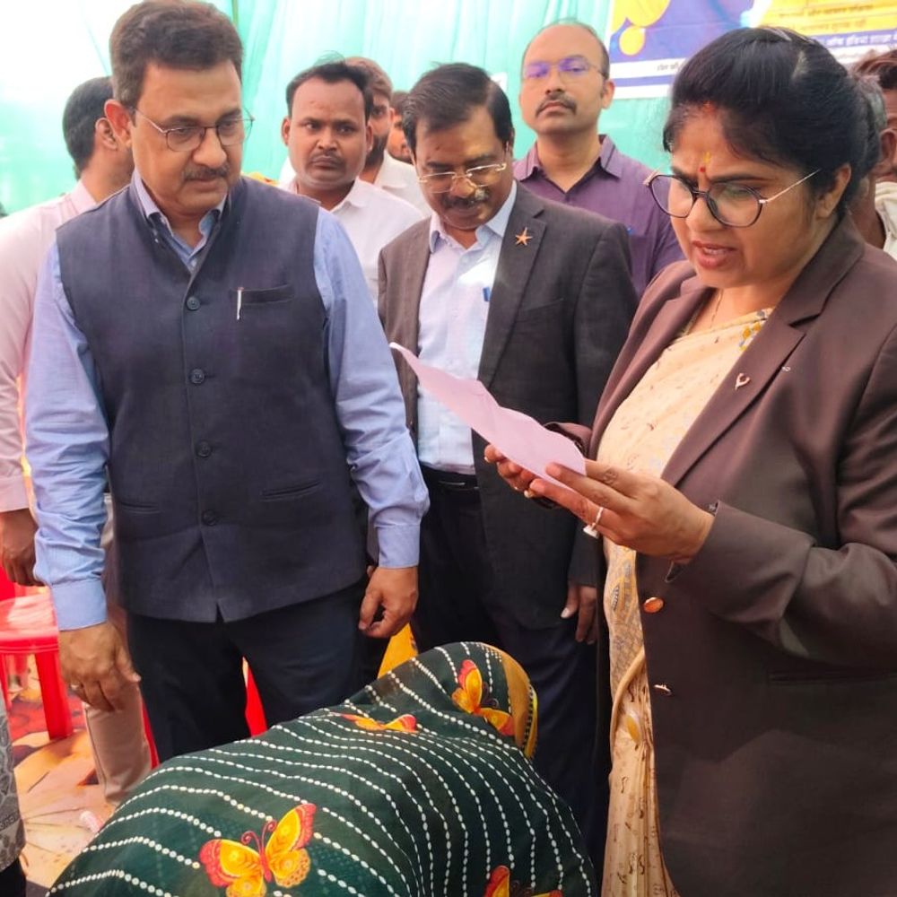 बाराबंकी लोक अदालत में 142 मामलों का निस्तारण:पीड़ितों को मिला 9.37 करोड़ रुपये का मुआवजा