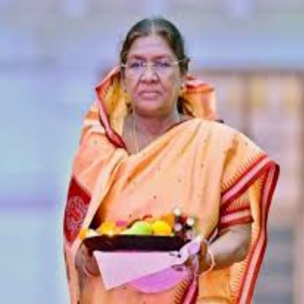 राष्ट्रपति 19 से 21 मार्च तक मथुरा में रहेंगी:वृंदावन में मंदिरों के करेंगी दर्शन, गोवर्धन की गोल्फ कार्ट से परिक्रमा लगाएंगी