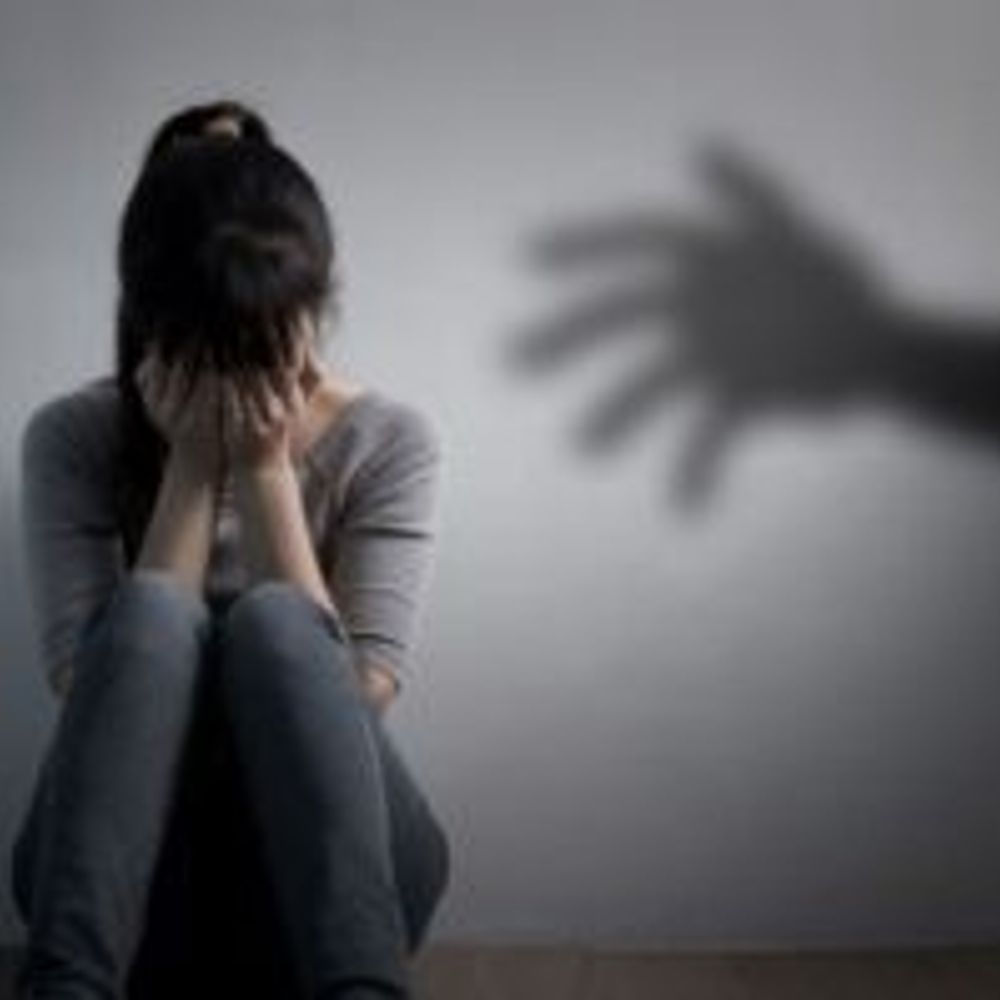 दिल्ली, उबर राइडर ने लड़की से छेड़छाड़ की:आरोपी ने बार-बार ब्रेक लगाए, पीड़ित ने बाइक से कूदने की धमकी दी तो छोड़कर भागा