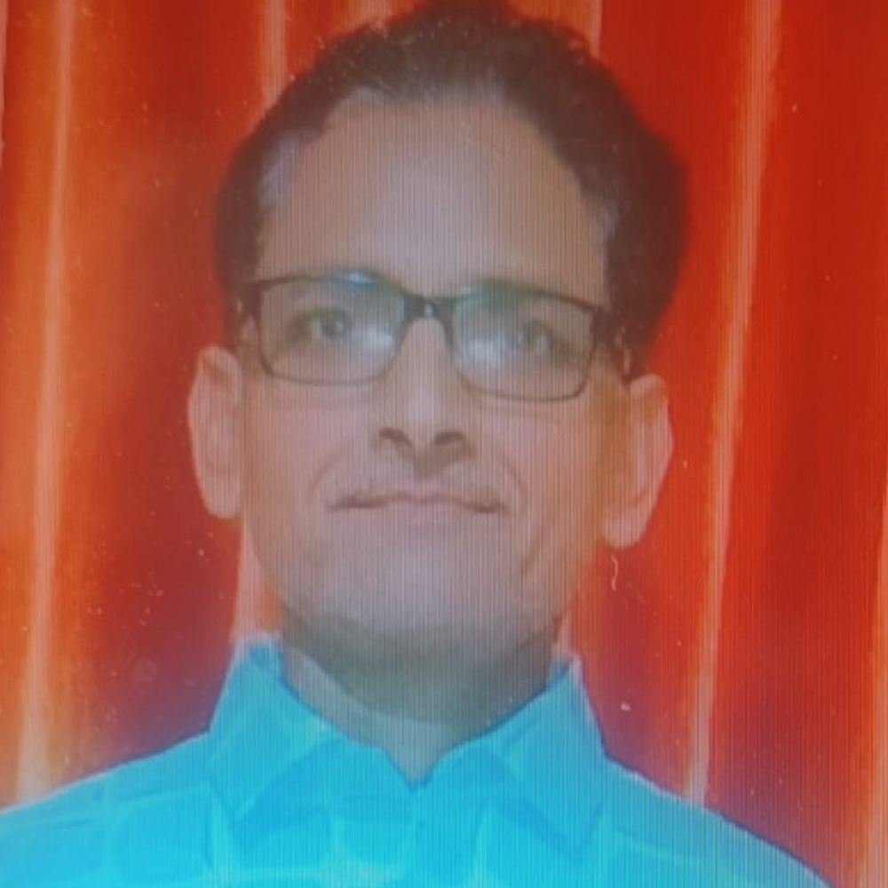 पत्नी से विवाद के बाद फंदे से लटका पति:कानपुर में ई-रिक्शा चालक ने दी जान, छोटी-छोटी बातों पर होता था झगड़ा