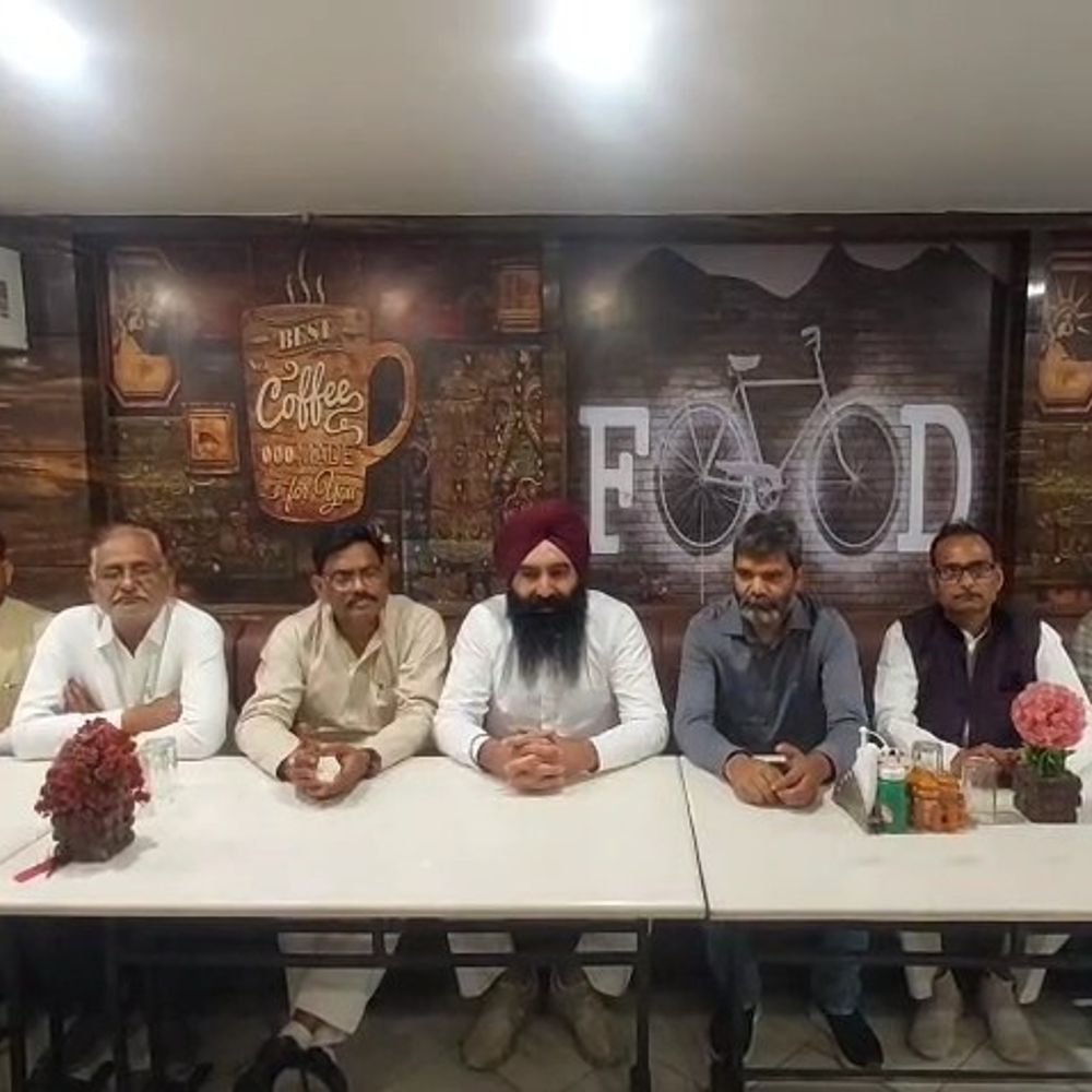 हर्षित मिश्रा हत्याकांड: कांग्रेस प्रतिनिधिमंडल परिजनों से मुलाकात की:सीबीसीआईडी जांच की मांग, परिवार को न्याय का भरोसा दिलाया