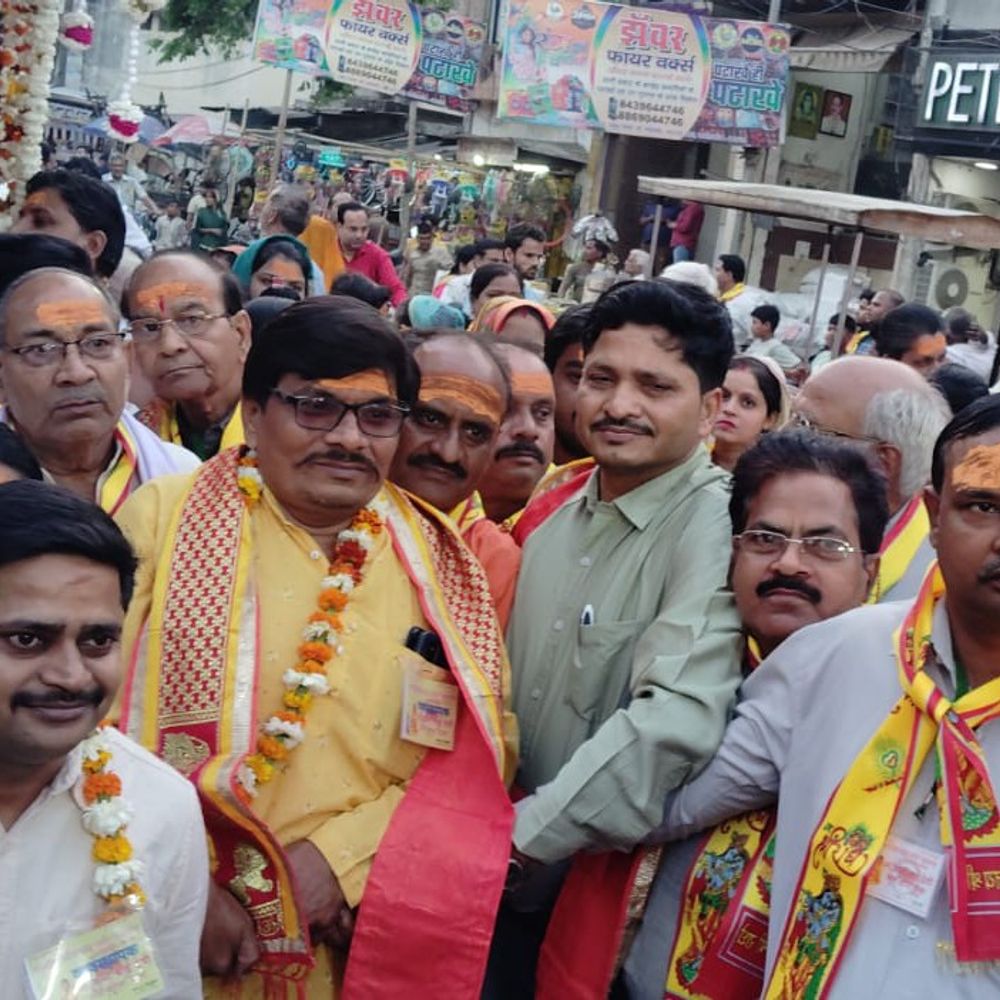 कासगंज में मां कर्मा देवी जयंती शोभायात्रा:एक दर्जन से अधिक झांकियां शामिल, राजवीर सिंह साहू ने किया शुभारंभ