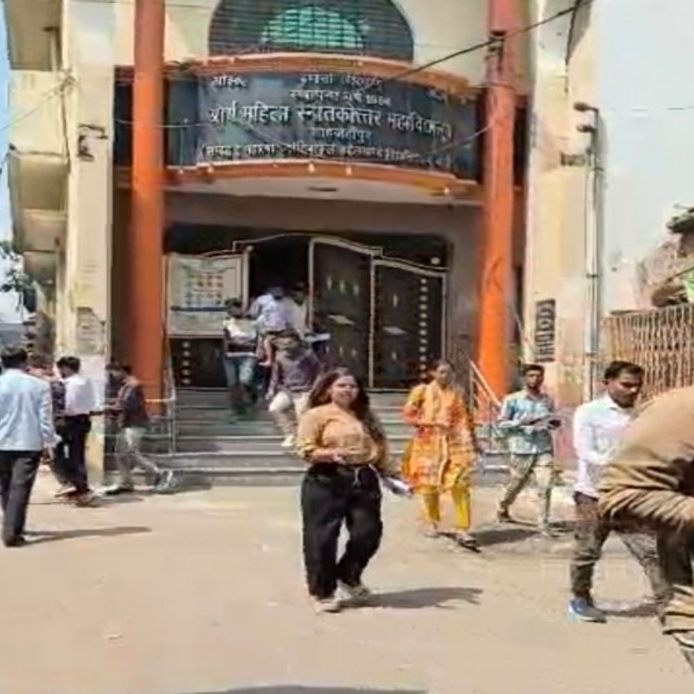 शाहजहांपुर में SI भर्ती परीक्षा संपन्न, मिलीजुली प्रक्रिया:अभ्यर्थियों ने पेपर को आसान बताया, जीएस करने वालों की उम्मीद ज्यादा