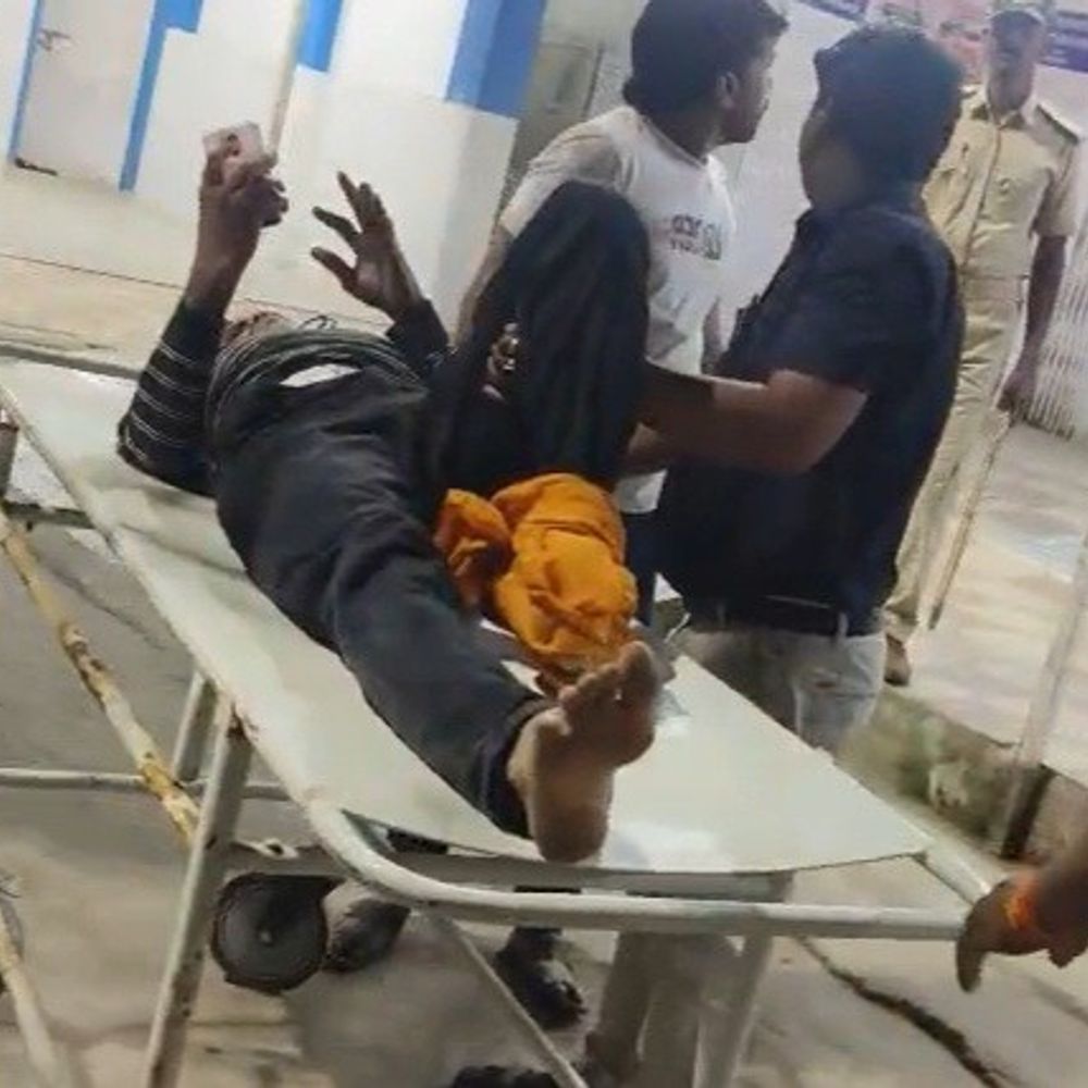 जमुई के भजौर में सड़क हादसा, युवक घायल:  डायल 112 टीम ने 6 मिनट में पहुंचकर बचाई जान – Jamui News