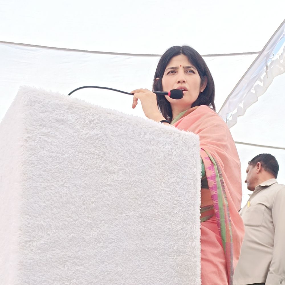 मैनपुरी सांसद डिंपल यादव ने सरकार पर साधा निशाना:बोलीं, नोटबंदी से गैस सिलेंडर तक लोगों को लाइन में खड़ा किया