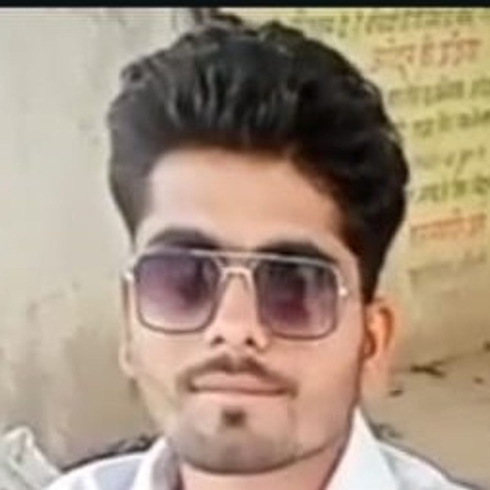 ट्रैक्टर ने बाइक सवार को मारी टक्कर, युवक की मौत:पत्नी की दवा लेने गया था बाजार, घर पहुंचने से पहले तोड़ा दम