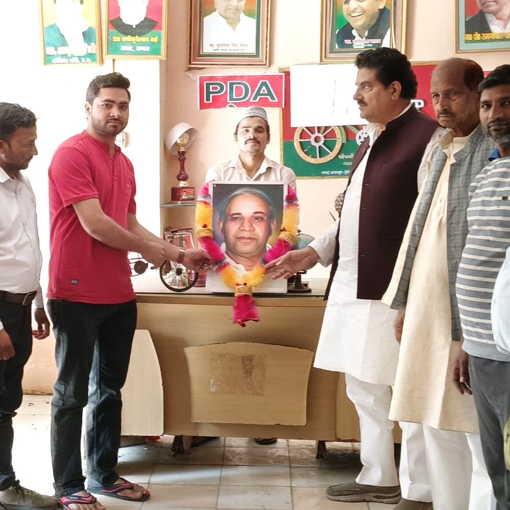 संभल में सपाईयों ने मनाई कांशीराम जयंती:कार्यकर्ताओं से एकजुट होकर 2027 में पीडीए सरकार बनाने का आह्वान