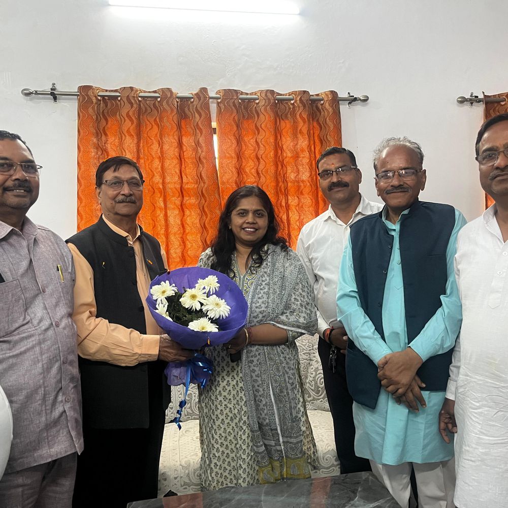 कुर्मी क्षत्रिय सभा ने मनाया होली मिलन समारोह:सांसद छत्रपाल गंगवार बोले, होली दिलों को जोड़ने का पर्व