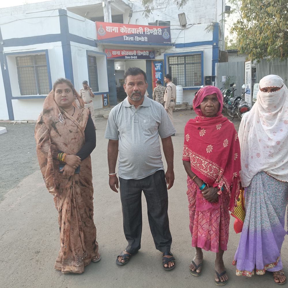 भाईके इलाज के लिए ढाई लाख में गिरवी रखे गहने:ब्याज सहित 7.20 लाख चुकाए, सूद खोर ने वापस किए नकली जेवर