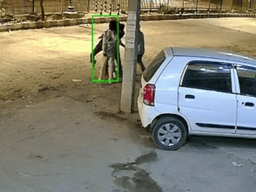 गुरुग्राम में सरेराह युवक से लूट का Video:  घटना के चार दिन बाद सीसीटीवी आया सामने, तीन नाबालिग आरोपी पकड़े – gurugram News