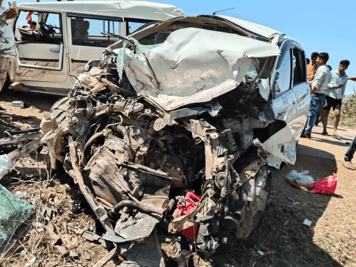 अशोकनगर हादसे में दुल्हन की भी मौत:शादी के काफिले की कार-बोलेरो टक्कर के बाद कोमा में थी, भोपाल में दम तोड़ा