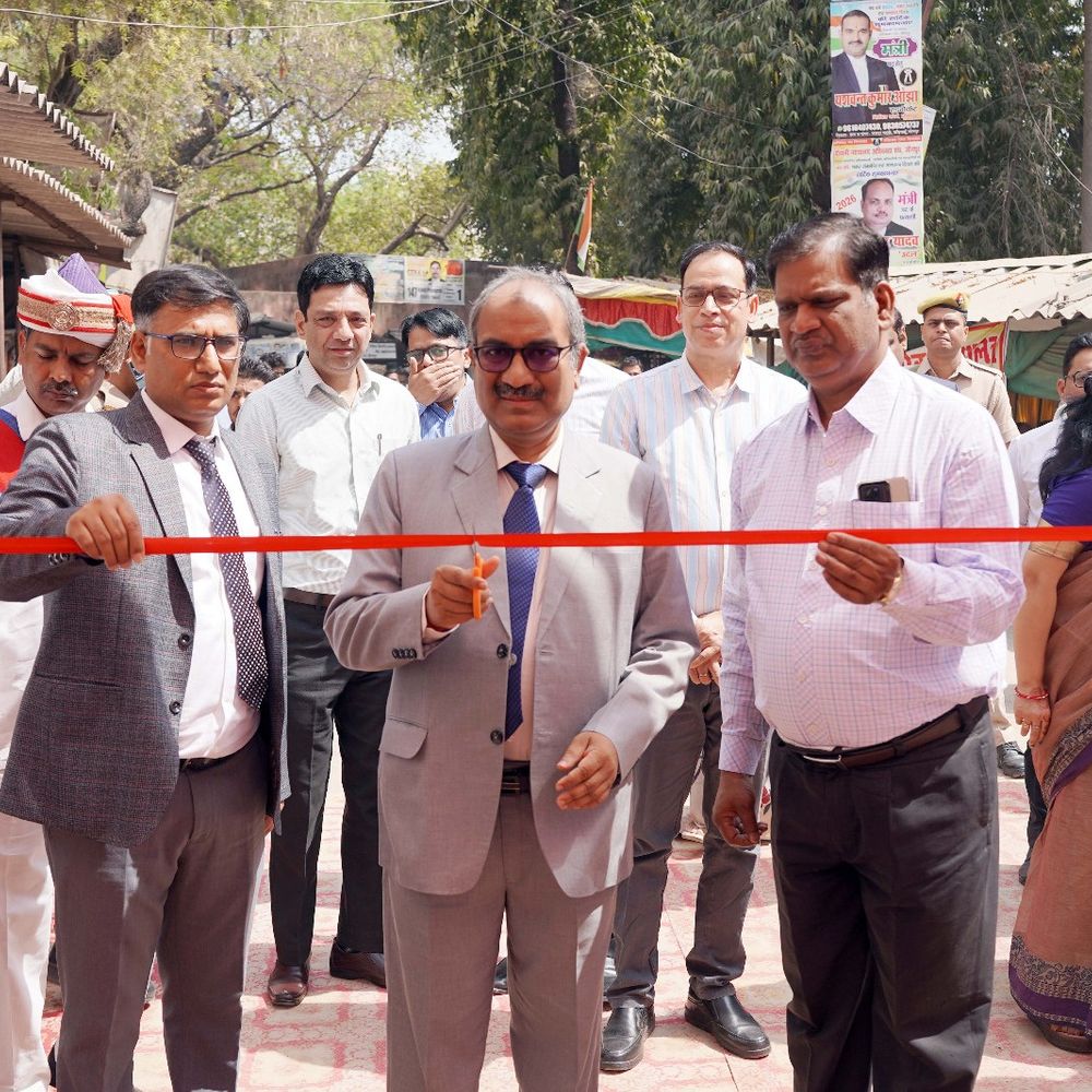 जौनपुर राष्ट्रीय लोक अदालत में 54265 मामले निस्तारित:19.16 करोड़ रुपये से अधिक की समझौता राशि तय