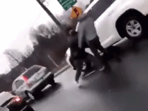 कनाडा में खालिस्तानियों ने हिंदू युवक को पीटा:  गालियां दीं, कहा- जाकर मूत्र पीयो; यूट्यूबर नैन्सी ग्रेवाल की हत्या के बाद VIDEO सामने आया – Jalandhar News