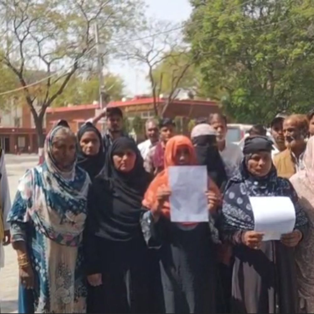 जालौन में नाबालिग की संदिग्ध परिस्थितियों में मौत:न्याय के लिए पिता ने SP से की मुलाकात, निष्पक्ष जांच की मांग