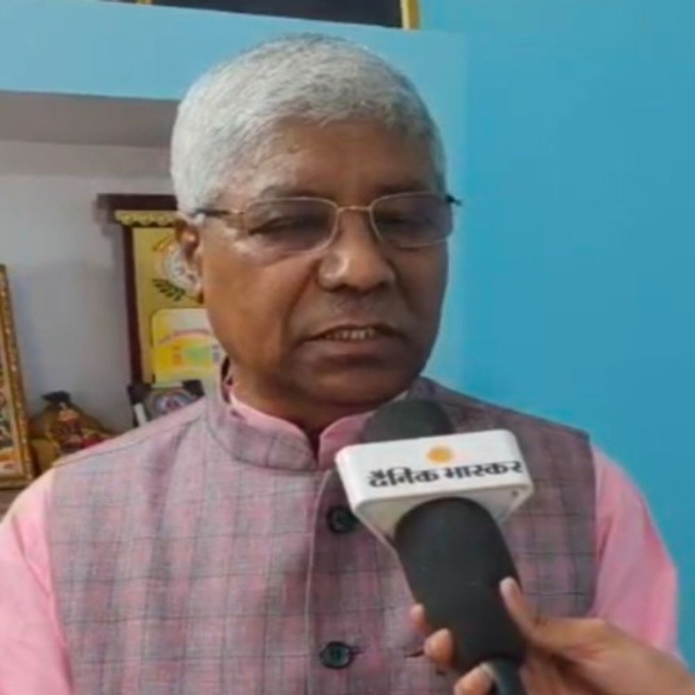 पुवायां में पुल-अस्पताल और कॉलेज बनवाए:BJP विधायक चेतराम बोले- 4 स्टेडियम, दो बस स्टैंड बनवाएंगे, जनता काम देखकर नंबर देगी