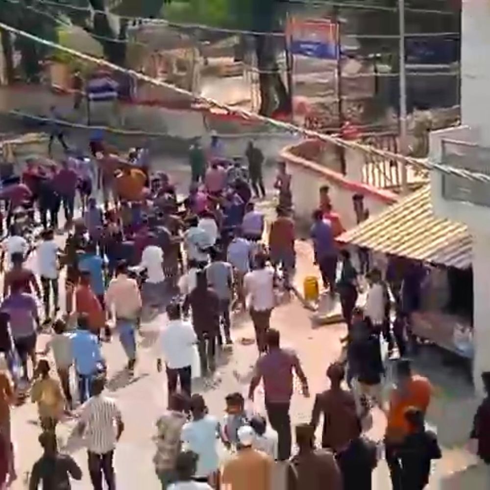 मस्जिद विवाद में कार्रवाई तेज, एसओ कंधई लाइन हाजिर:प्रतापगढ़ में व्यापारियों की पिटाई मामले में पुलिस विभाग का एक्शन