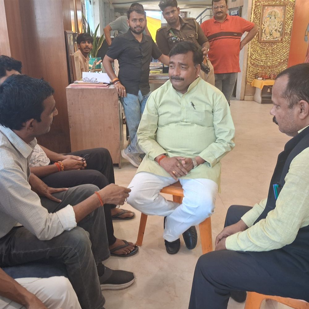 कुशीनगर में मेडिकल कॉलेज, बस स्टैंड बनवाया:पडरौना विधायक मनीष जायसवाल बोले- काम का नंबर जनता तय करेगी