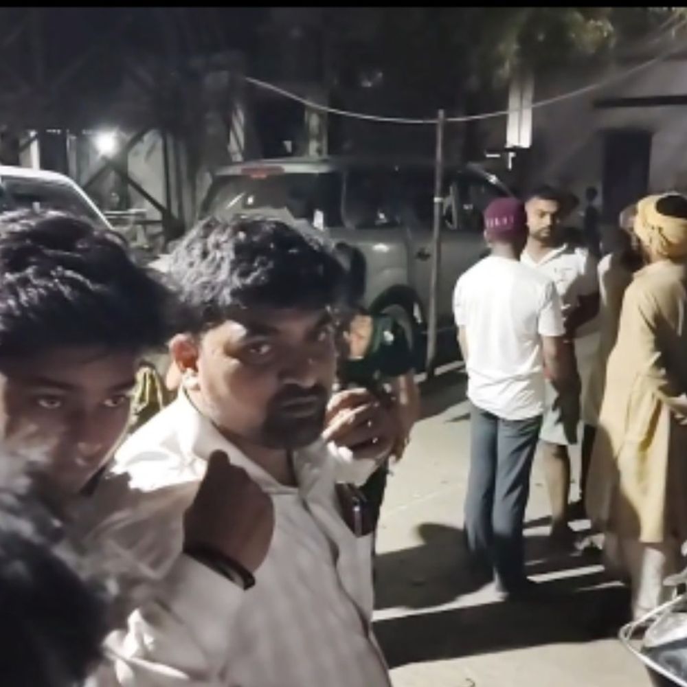 सक्तेशगढ़ आश्रम से लौट रहे श्रद्धालुओं से मारपीट, छिनैती:मिर्जापुर में बाइक सवारों ने किया विवाद, जांच जारी