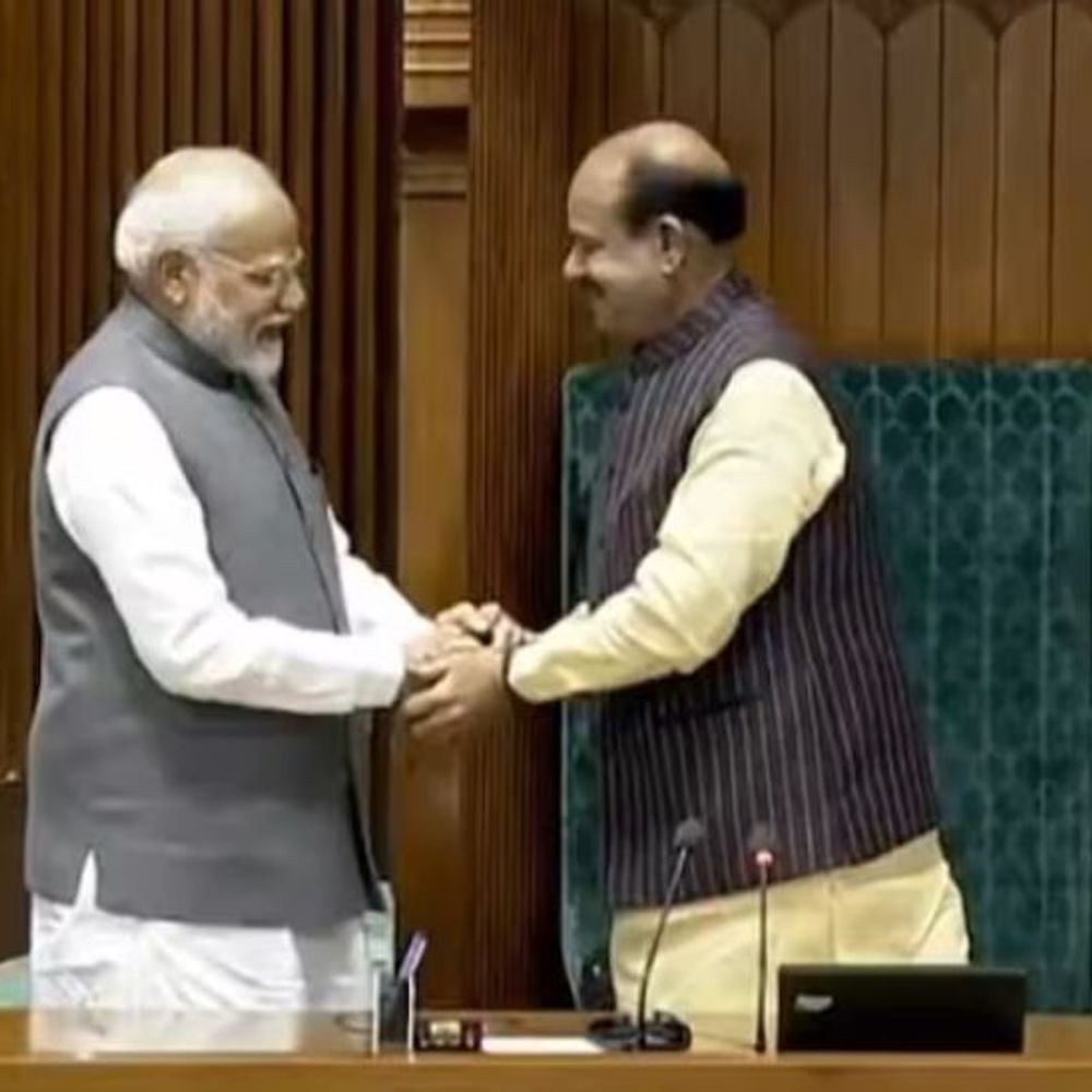 मोदी बोले- अविश्वास प्रस्ताव के पीछे कुछ निजी स्वार्थ थे:बिरला को लेटर लिखा; स्पीकर ने सांसदों को लिखा- संसद में बैनर चिंता का विषय