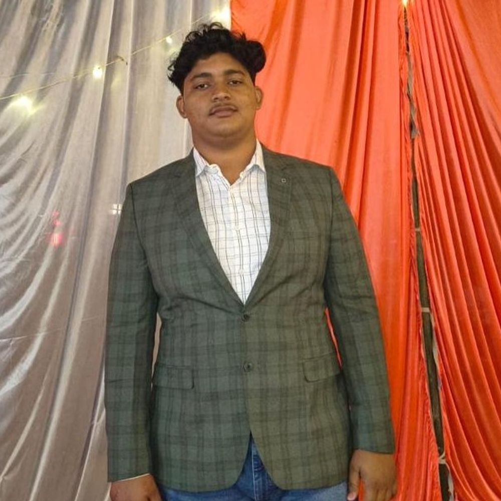 सड़क हादसे में एलएलबी छात्र की मौत:तेज रफ्तार कार ने मारी टक्कर, कुचलकर हुआ फरार