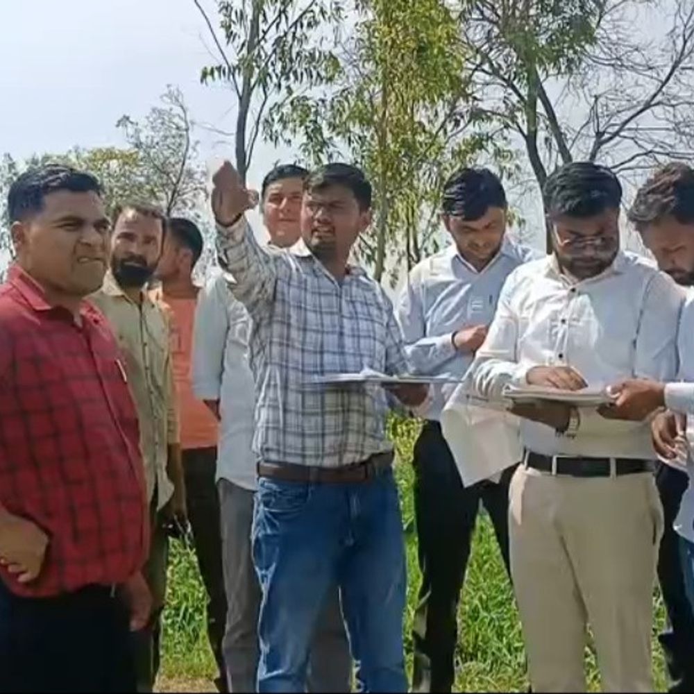 संभल में 65 बीघा सरकारी जमीन पर अवैध कब्जा मिला:40 बीघा जमीन खाली कराई गई, 15 बीघा पर 20 मकान मिले