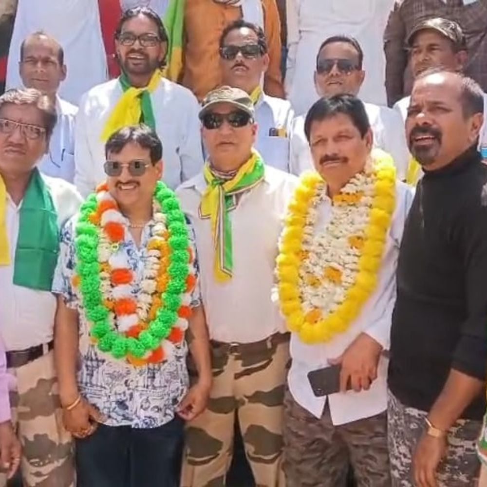 ललितपुर में बुंदेलखंड विकास सेना का विस्तार:महेन्द्र अग्निहोत्री केन्द्रीय महामंत्री, मुकेश मुड़रा को नगर कमांडेंट मनोनीत