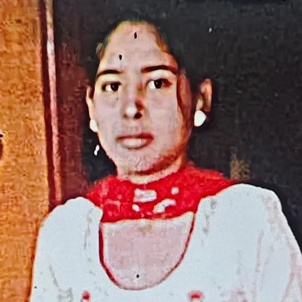 मेरठ में झाड़ियों में मिला लापता महिला का शव:अकबरपुर सादात नहर पुल के पास ग्रामीणों ने देखा, 7 मार्च से थी लापता