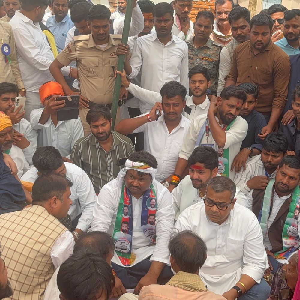 भदोही में दलित युवक को पेट्रोल डालकर जलाया:सांसद अरुण भारती ने संसद में उठाया मुद्दा, न्याय दिलाने की मांग की