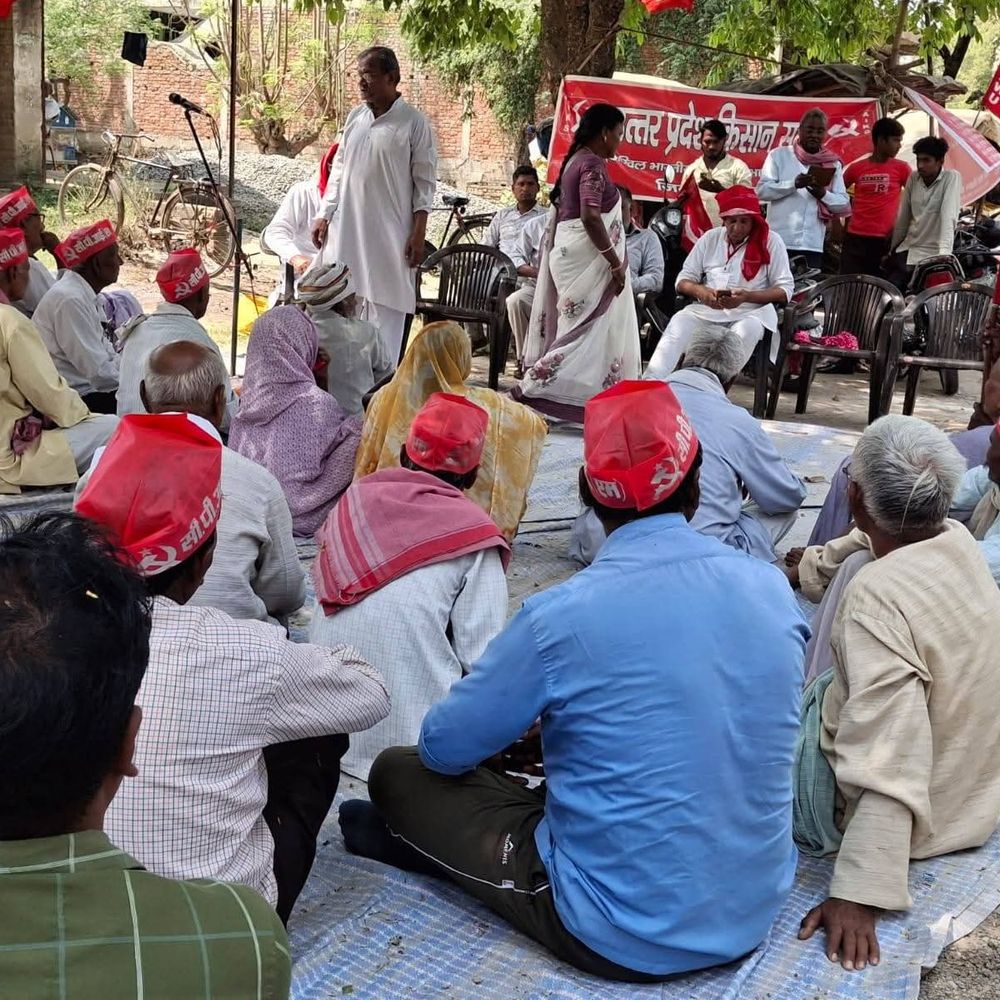 सीपीआई(एम) का जन आक्रोश जत्था भदोही पहुंचा:केंद्रीय सदस्य डॉ. हीरालाल यादव ने दिल्ली रैली को सफल बनाने का आह्वान