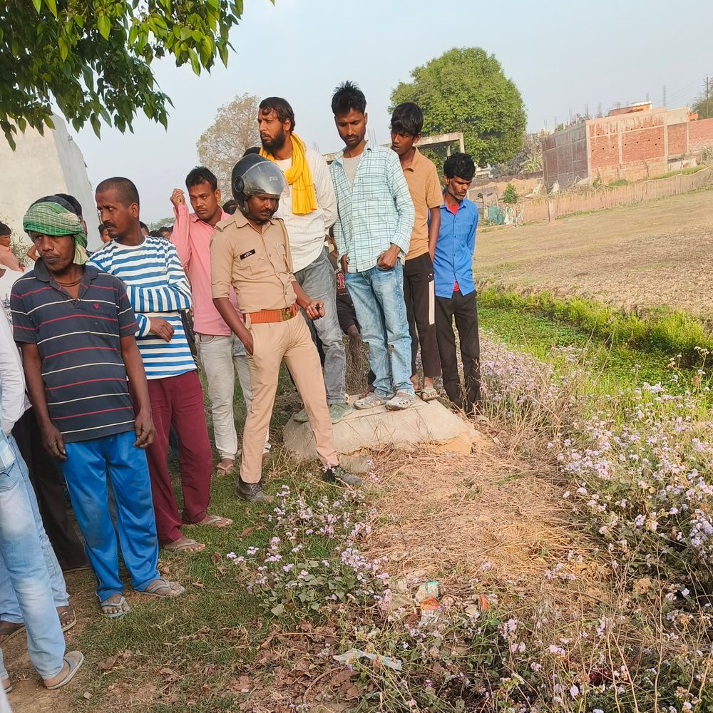 गोरखपुर में पूर्व पार्षद की गोली मारकर हत्या:घर से 300 मीटर दूर मिला शव, बॉडी पर चाकू के कई निशान मिले; छह हमलावरों ने घरकर मारा