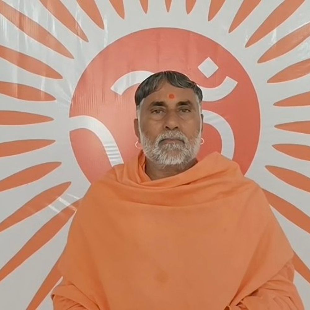 स्वामी यशवीर बोले, 'थूक-मूत्र जिहादी गैंग दुकान नहीं लगाएगा':शाकुंभरी देवी मेले में पहचान अभियान चलाएंगे, प्रशासन दुकानदारों का आधार कार्ड जांचे