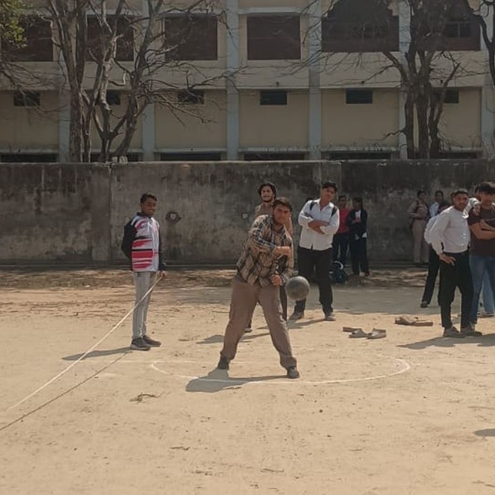 शामली के किसान डिग्री कॉलेज में खेलकूद महोत्सव आयोजित:अनु और विशाल बेस्ट एथलीट, छात्राओं का रहा बेहतर प्रदर्शन