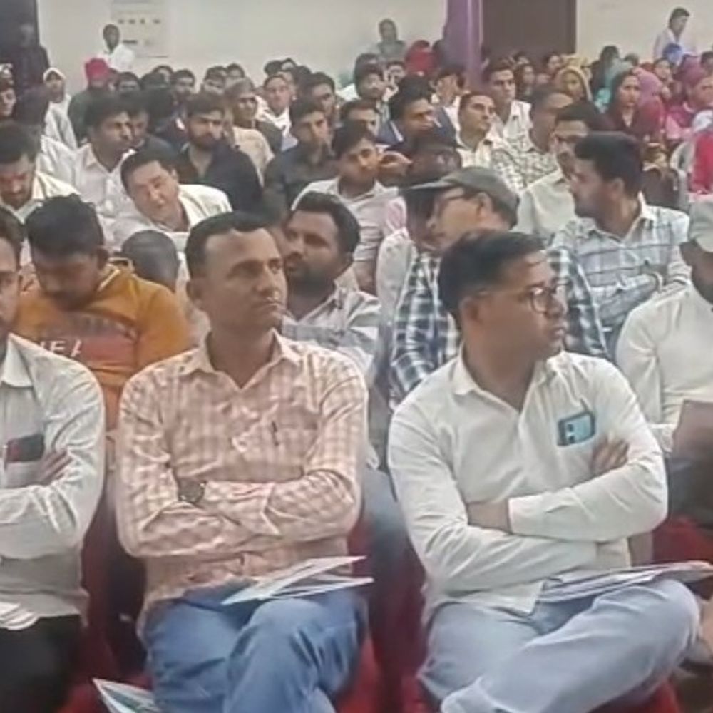 हनुमानगढ़ में फूड कारोबारियों का प्रशिक्षण शुरू:लाइसेंस के लिए प्रशिक्षण अनिवार्य, पहले सत्र में बड़ी संख्या में भागीदारी