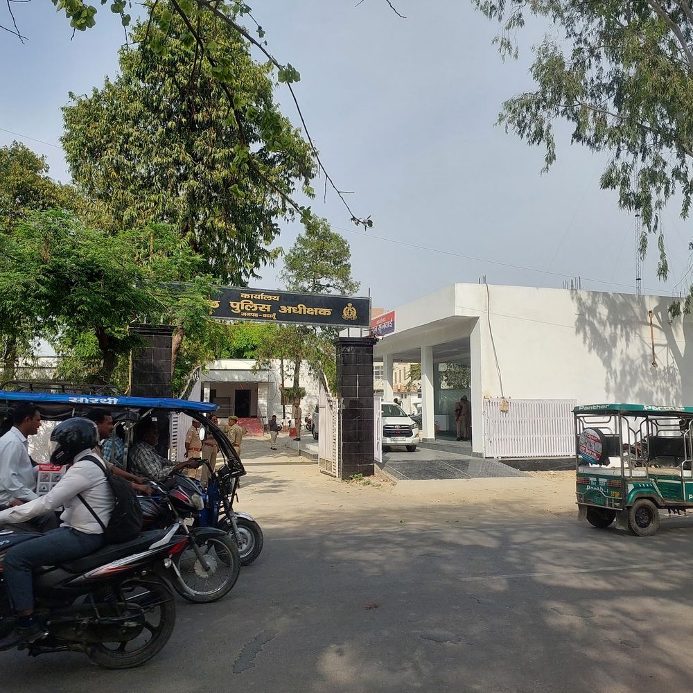 बदायूं में परिजनों ने CBI जांच की मांग की:मामा बोले- क्या ब्राह्मण पैदा होना पाप है योगी जी? हमें न्याय दीजिए