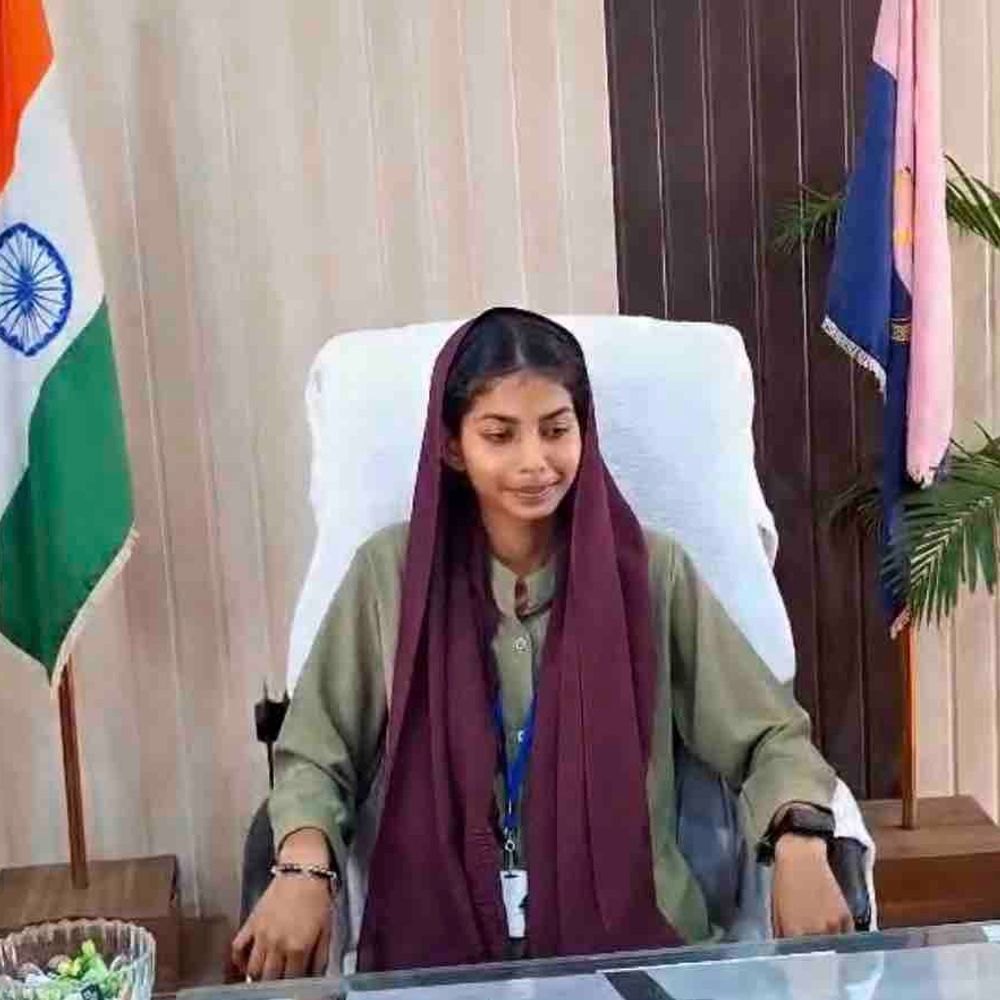 छात्रा लाइबा शेख बनीं एक दिन की सेनानायक:37वीं वाहिनी में छात्राओं ने जाना सैन्य जीवन, करियर मार्गदर्शन भी मिला