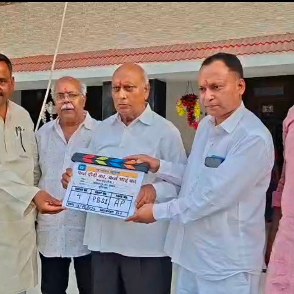 बलिया में भोजपुरी-फिल्म 'फर्ज दीदी का, कर्ज भाई का' शूटिंग:भाई-बहन के रिश्तों की कहानी, अभिनेत्री आकांक्षा वर्मा बोलीं- बहन भाई के लिए करती है त्याग