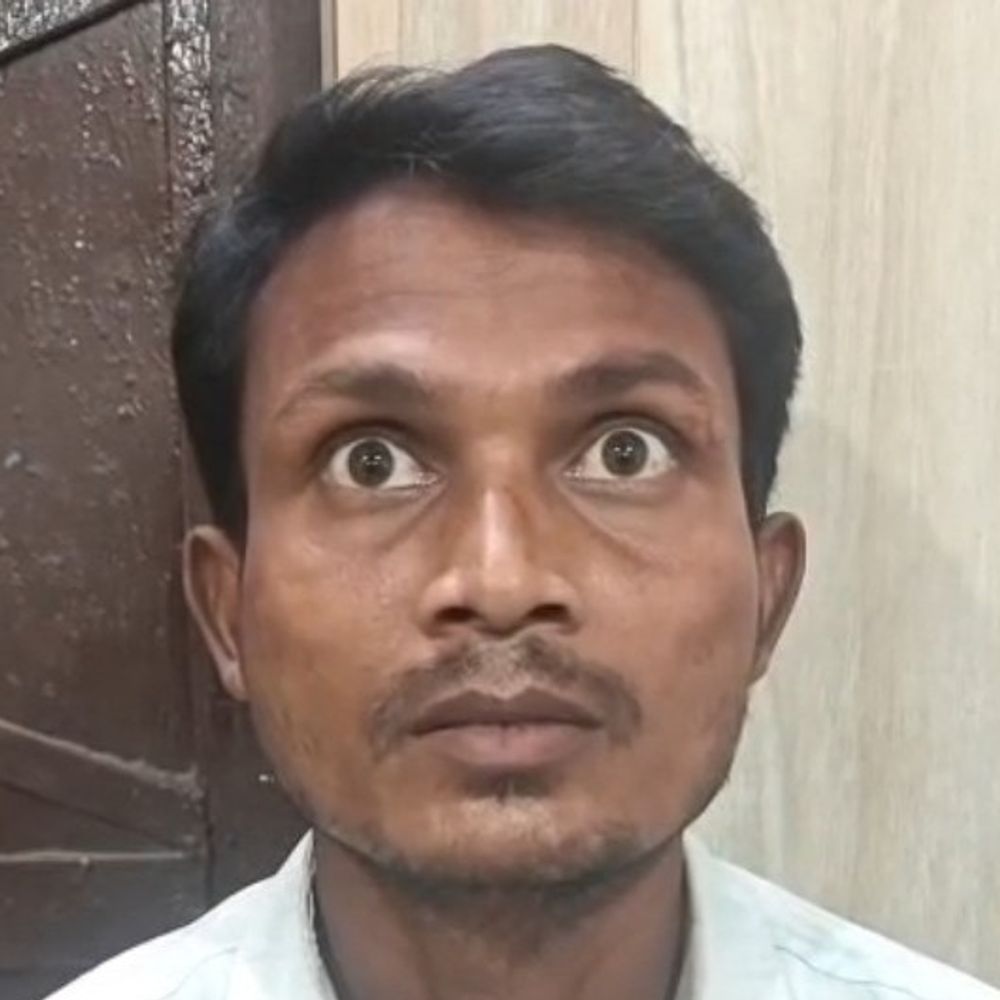 STF ने 50 हजार के इनामी पशु तस्कर को पकड़ा:दो साल से फरार बिहार का आरोपी चंदौली में गिरफ्तार