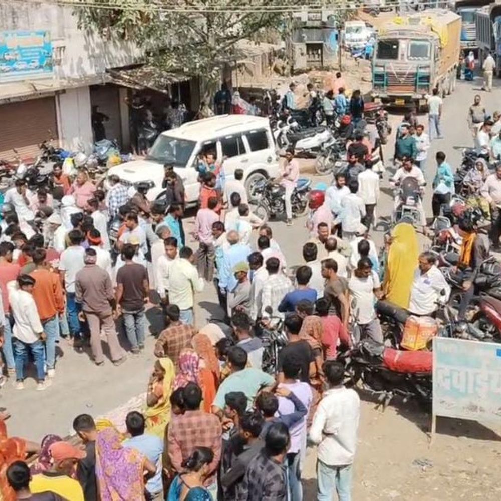 मैहर में ट्रक ने बुजुर्ग को रौंदा, 5 मीटर घसीटा:  परिजनों ने शव रखकर हाईवे जाम किया, चालक फरार – Maihar News