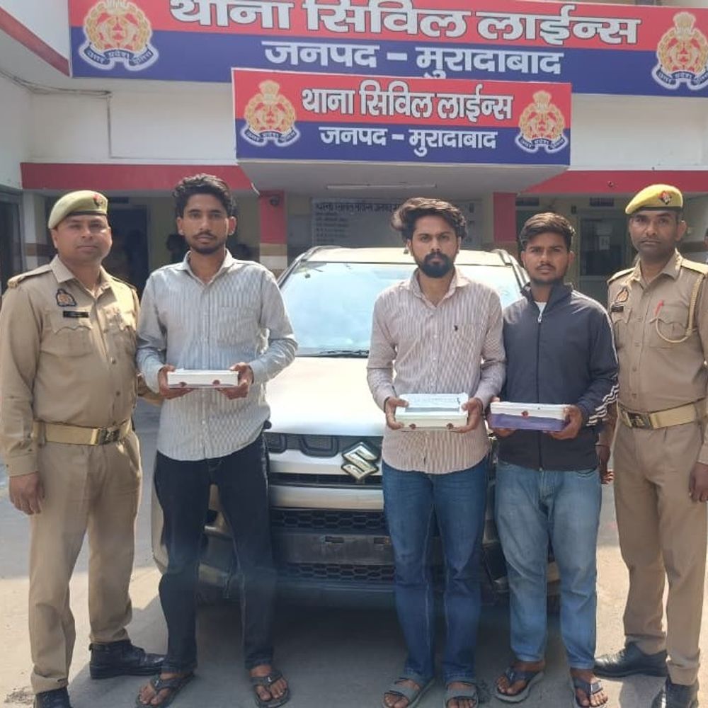 कांवड़ पथ पर वारदात की साजिश नाकाम:तीन आरोपी अवैध हथियारों और बदली नंबर प्लेट वाली कार सहित गिरफ्तार