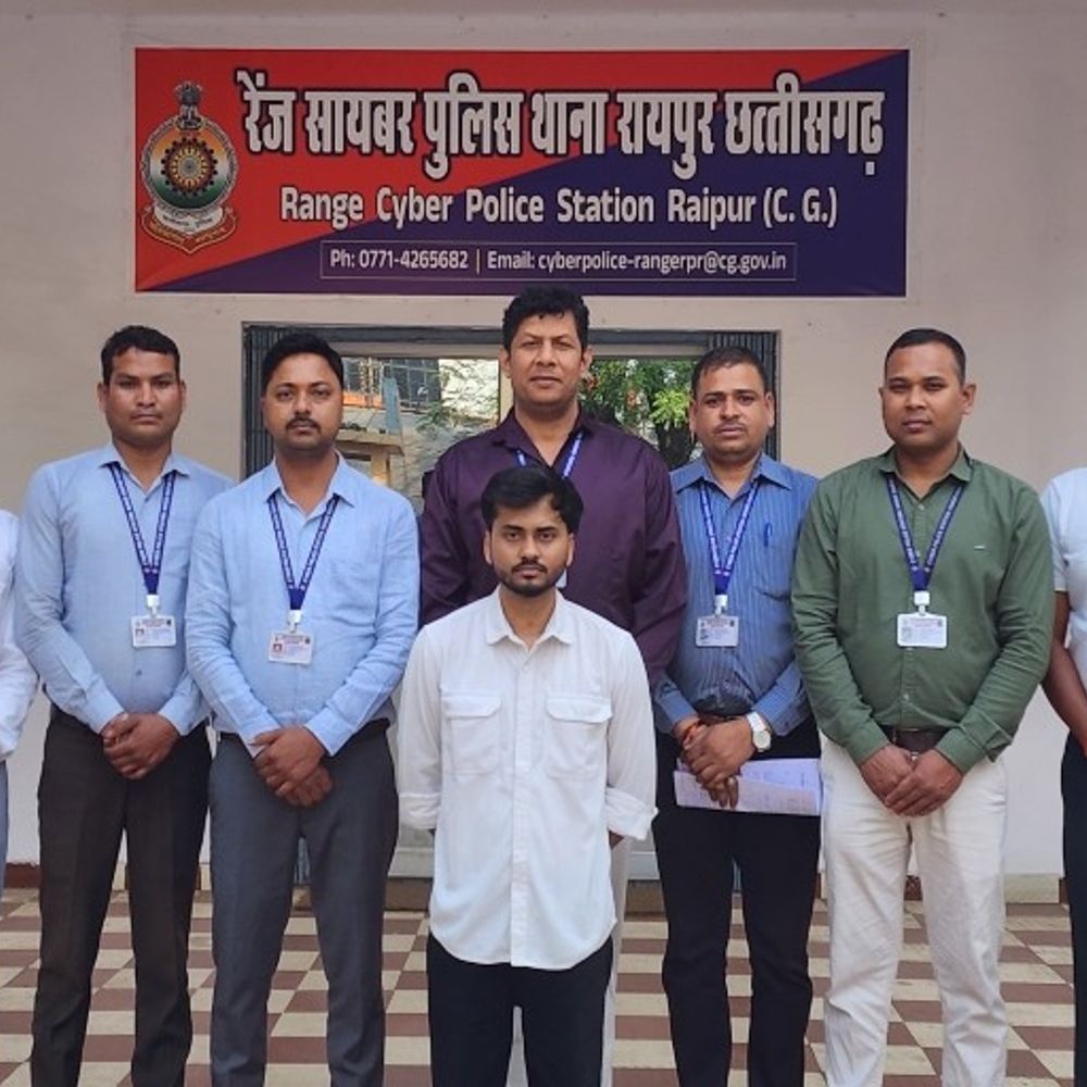 1.28 करोड़ ठगने वाला आरोपी हरियाणा से अरेस्ट:रिटायर्ड वेटनरी डॉक्टर को बताया था क्राइम ब्रांच अधिकारी;24 घंटे तक वीडियो कॉल पर बंधक बनाकर रखा